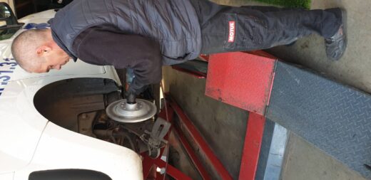 Garage&#x20;pour&#x20;&#x00E9;quilibrage&#x20;des&#x20;pneus&#x20;proche&#x20;de&#x20;Toulon&#x20;Ouest&#x20;dans&#x20;le&#x20;Var